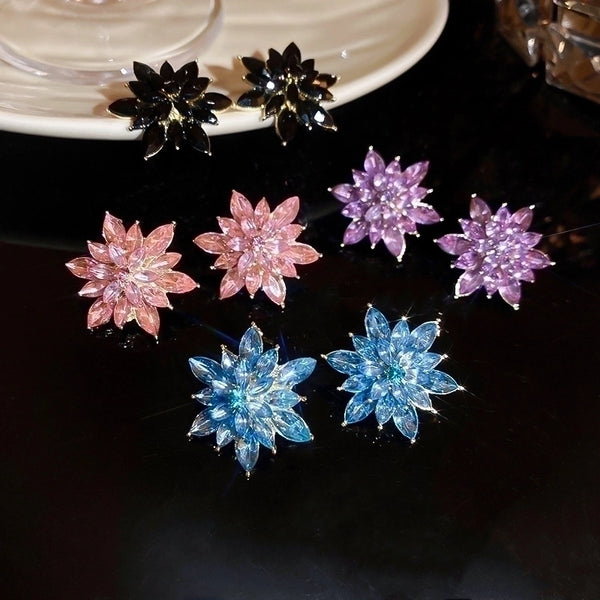 1 Pair Classic Style Flower Copper Inlay Rhinestones Ear Studs