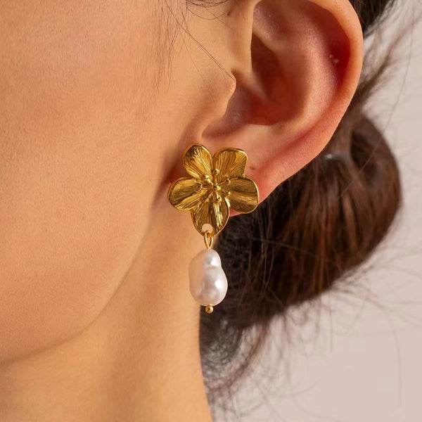 1 Pair Exaggerated Pastoral Streetwear Flower 304 Stainless Steel Imitation Gold  Ear Studs