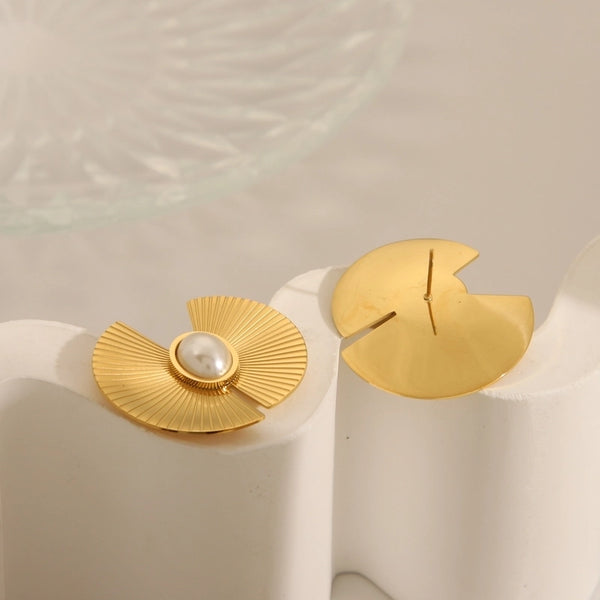 1 Pair IG Style Luxurious French Style Geometric Solid Color Plating Inlay 304 Stainless Steel Artificial Pearls 18K Gold Plated Ear Studs