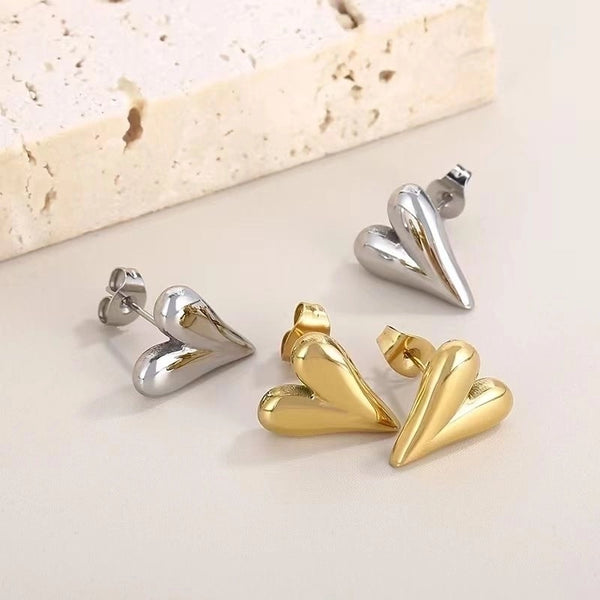 1 Pair Lady Roman Style Heart Shape Plating Stainless Steel 18k Gold Plated Ear Studs