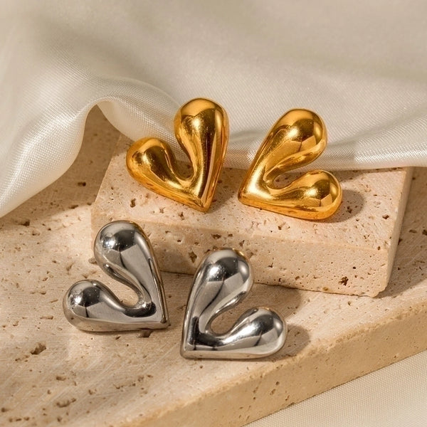 1 Pair Simple Style Heart Shape Plating Stainless Steel Titanium Steel 18k Gold Plated Ear Studs