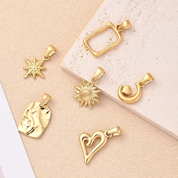 1 Pc/Package 19x14x2mm 19x15x3mm 22x13.5x2mm 6x3mm 304 Stainless Steel 18K Gold Plated Sun Moon Heart Shape Polished Pendant