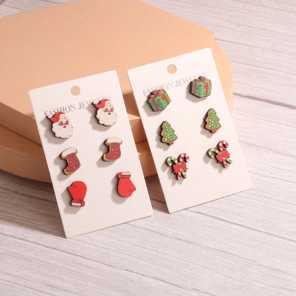 1 Set Cute Minimalist Christmas Tree Santa Claus Sock Printing Wood Ear Studs