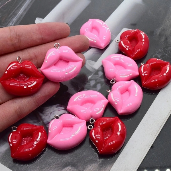 10 Pieces Arylic Lips Pendant