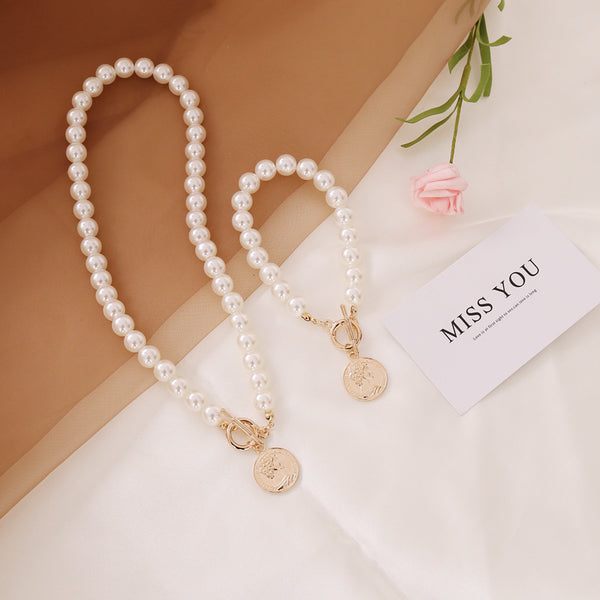 Women Crown Pearl Necklaces