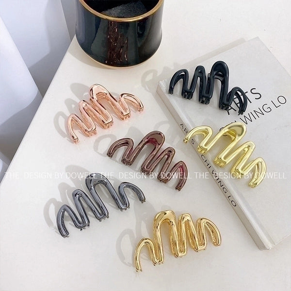 Minimalist Solid Color Alloy Polishing Hair Claws 1 Piece