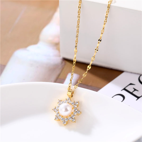 Korean Women Snowflake Titanium Steel Diamond Inlay Necklaces