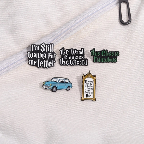 Cartoon Style Cowboy Style Artistic Pin Letter Church Car Alloy Stamping Stoving Varnish Plating Unisex Badge Brooches Collar Pin