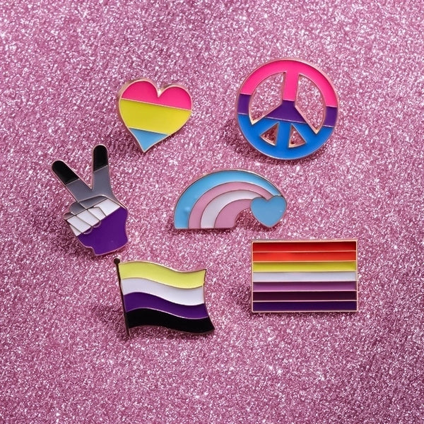 Cartoon Style Cowboy Style Rainbow Flag Heart Shape Alloy Stamping Stoving Varnish Plating Unisex Brooches