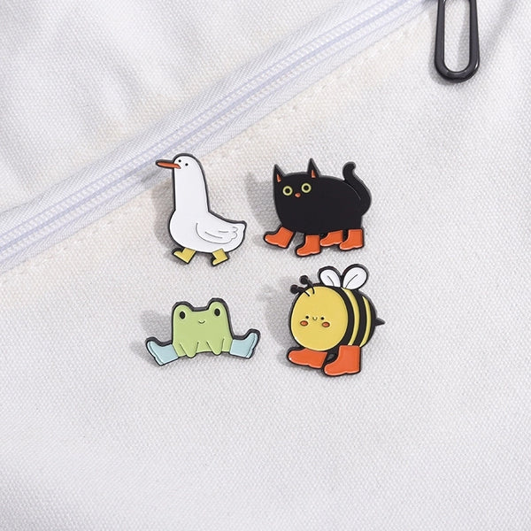 Cartoon Style Cute Cowboy Style Cat Duck Alloy Stamping Stoving Varnish Plating Women's Brooches