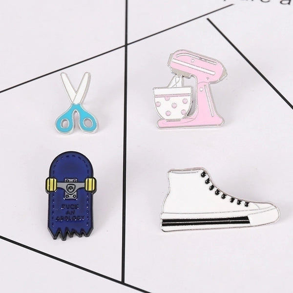 Cartoon Style Pin Alloy Plating No Inlaid Unisex Brooches