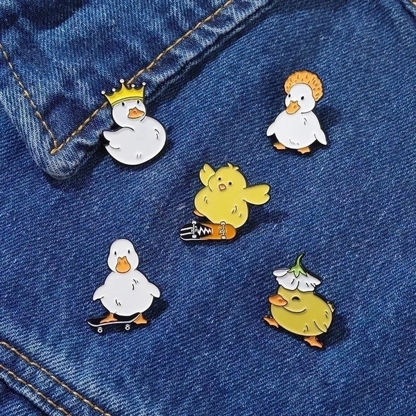 Cartoon Style Pin Animal Alloy Stoving Varnish No Inlaid Unisex Brooches