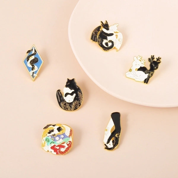 Cartoon Style Pin Animal Alloy Stoving Varnish Unisex Brooches