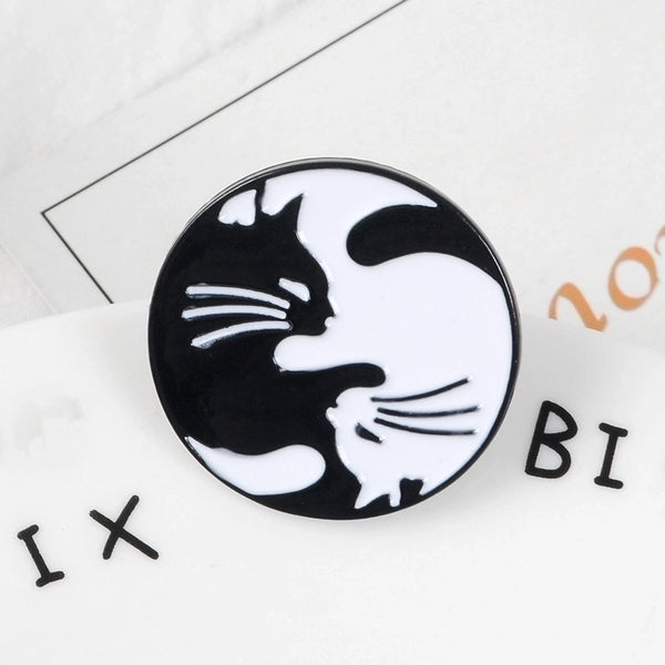 Cartoon Style Pin Cat Alloy Plating Unisex Brooches