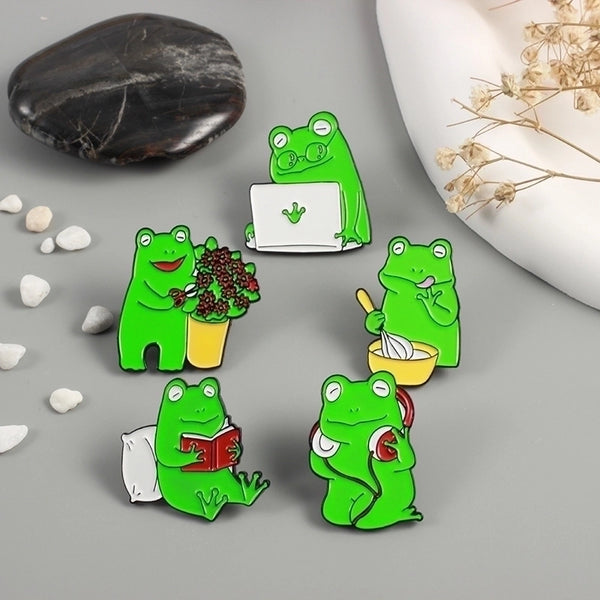 Cartoon Style Pin Frog Alloy Unisex Brooches