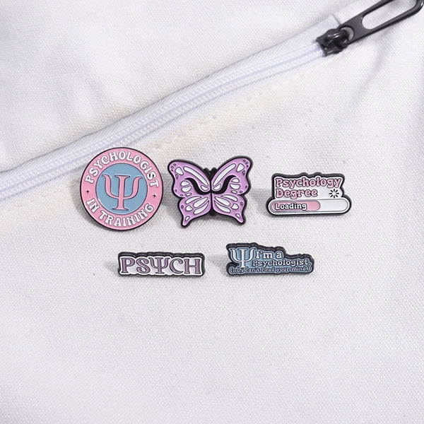 Cartoon Style Simple Style Letter Alloy Stamping Stoving Varnish Plating Women's Brooches