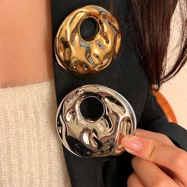 Casual Minimalist Solid Color Alloy Plating Hollow Out Women's Brooches 1 Piece