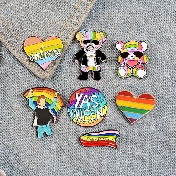 Cute Pin Rainbow Bear Heart Shape Alloy Stoving Varnish Unisex Brooches