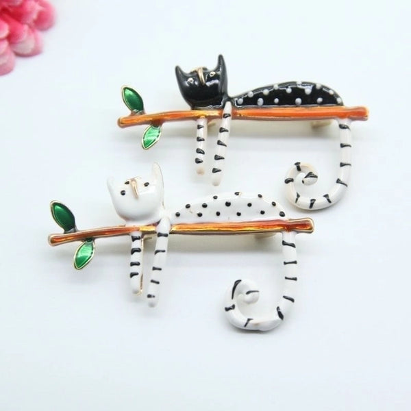 Cute Streetwear Pin Cat Alloy Enamel Women's Brooches