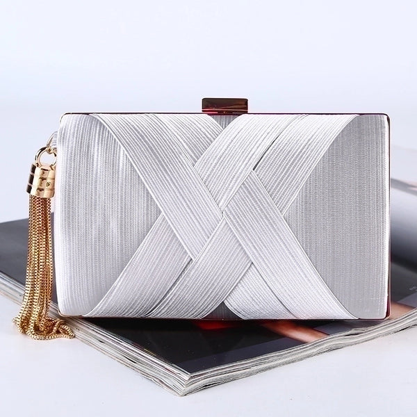 Dinner Bag New Handmade Tassel Pendant Evening Bag Large Capacity Bag Silk Clutch