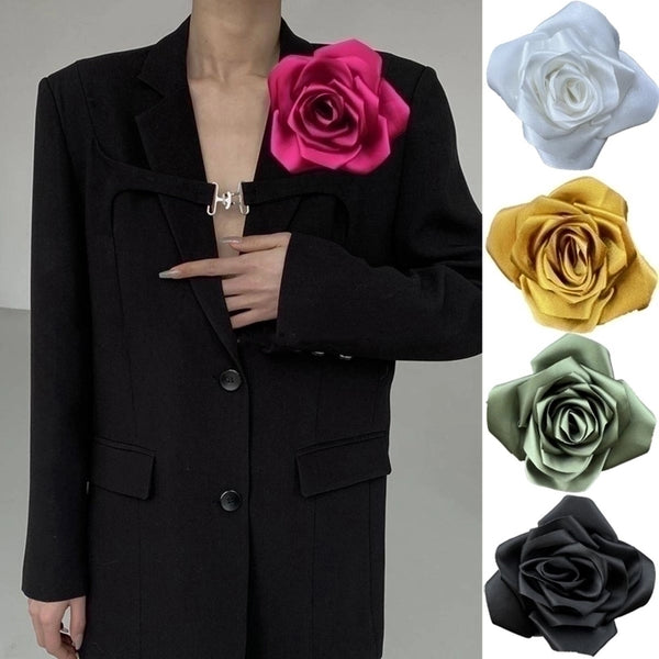 Elegant Glam Pin Flower Women's Corsage