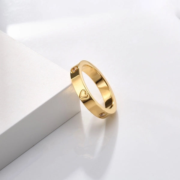 Elegant Heart Shape Titanium Steel Plating 18k Gold Plated Rings