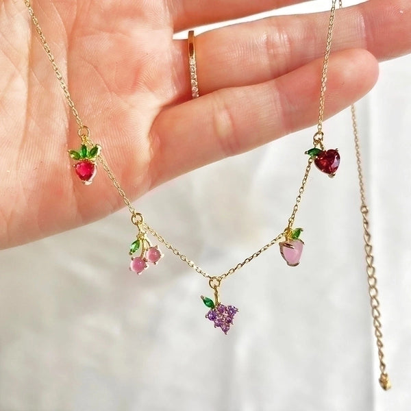 Collier de fruits à la mode en vrac