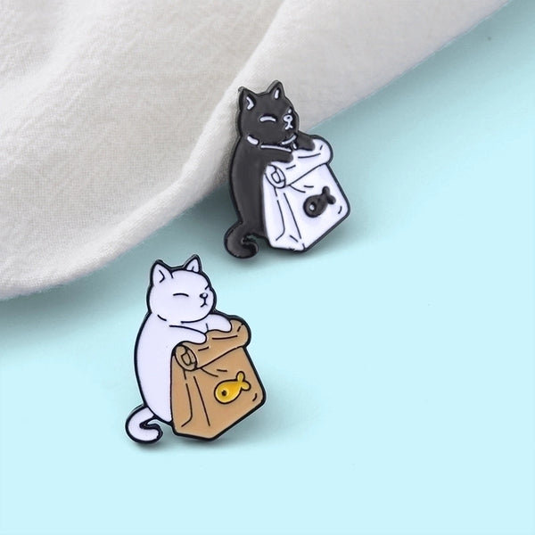 Fashion Pin Cat Alloy Stoving Varnish Unisex Brooches