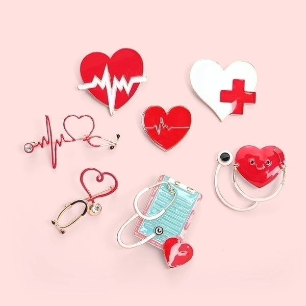 Fashion Pin Heart Shape Alloy Stoving Varnish Unisex Brooches