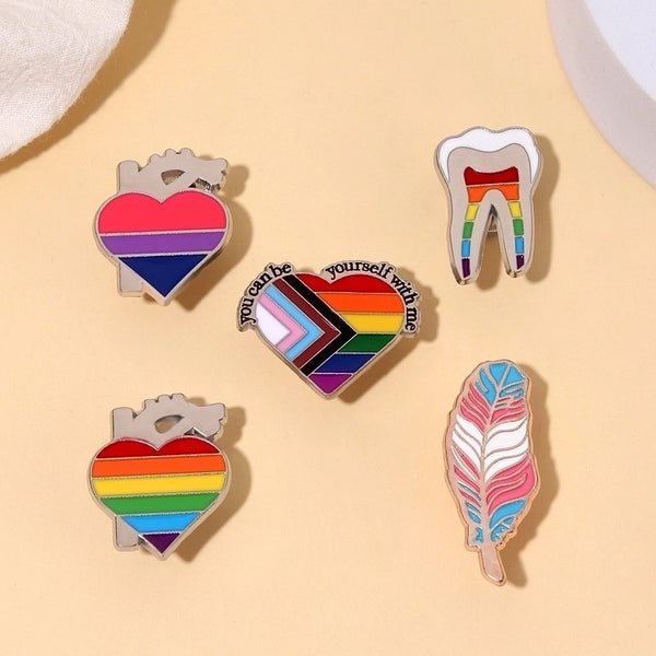 Fashion Pin Rainbow Heart Shape Cat Alloy Plating Unisex Brooches