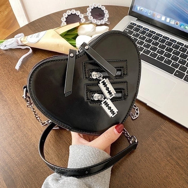 Fashionable Heart-shaped Chain Shoulder Crossbody Bag