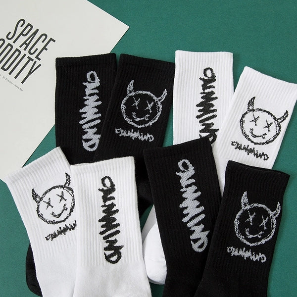 Hip-hop Socks Female Cotton Tube Socks Ladies Trend Black And White Sports Socks Autumn