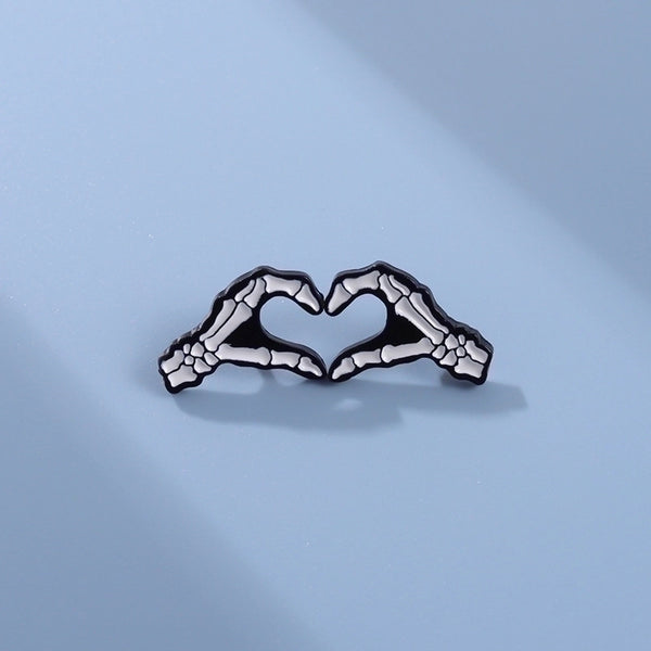 IG Style Cartoon Style Pin Gesture Heart Shape Alloy Stoving Varnish Unisex Brooches