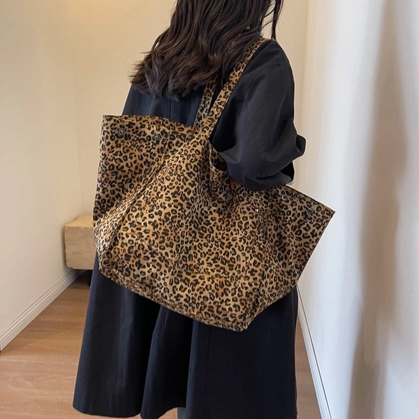 Leopard Print Canvas Tote Large Capacity Bag For Women  New Trendy Fashion Original Design Portable Commuter Bag Shoulder