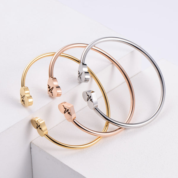 Natural Women Metal Letter Heart Titanium Steel Electroplating Bangles