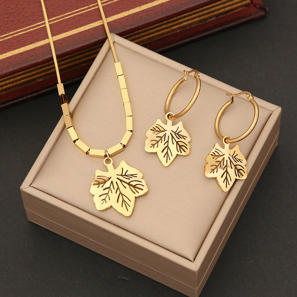 Expressive Leaf Flower Stainless Steel Electroplating Pendants