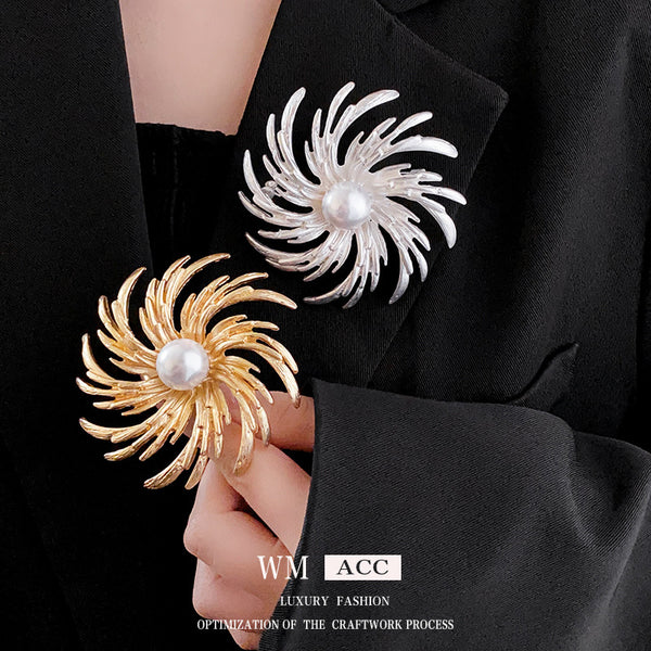 Women Expressive Flower Flower Alloy Electroplating Brooches