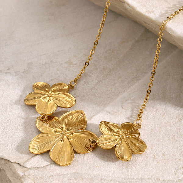 IG Style Flower Stainless Steel Electroplating Necklaces