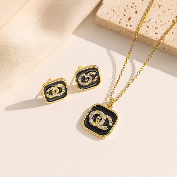 Elegant Letter Text Number Titanium Steel 18K Gold Plated Necklaces