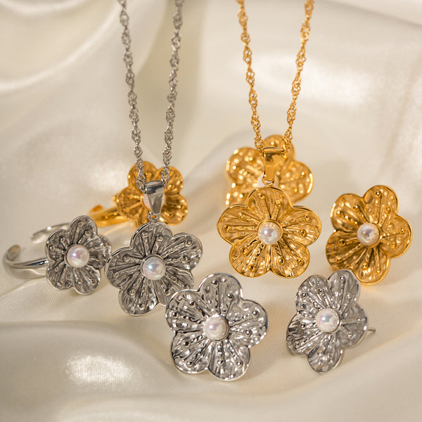 IG Style Flower Geometric Stainless Steel 18K Gold Plated Necklaces