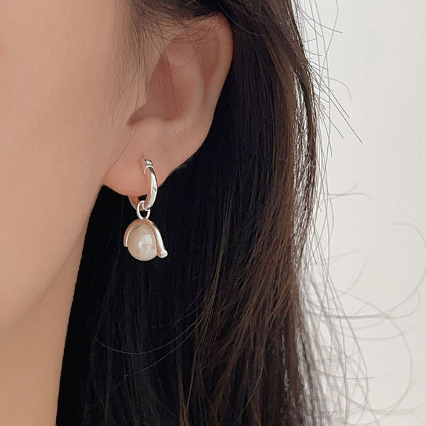 Fashion Round Droplet Silver Pearl Inlay Stud Earrings