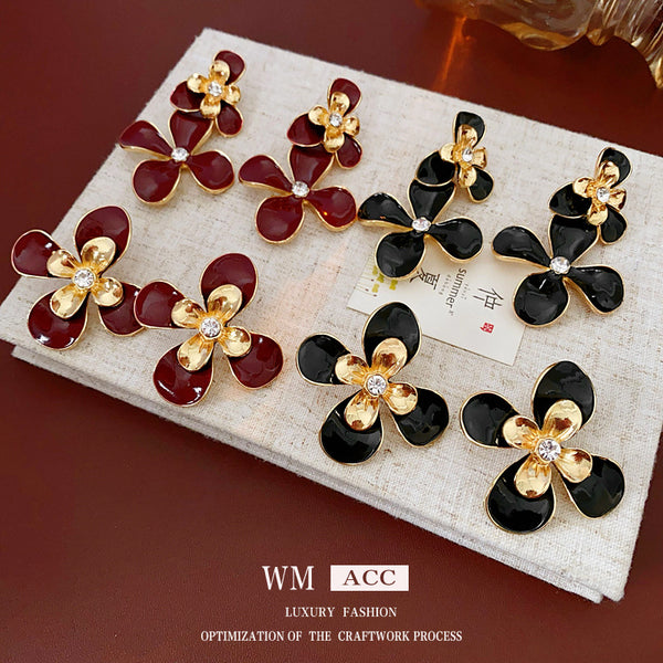 Luxurious Flower Flower Alloy Oil Dripping Earrings