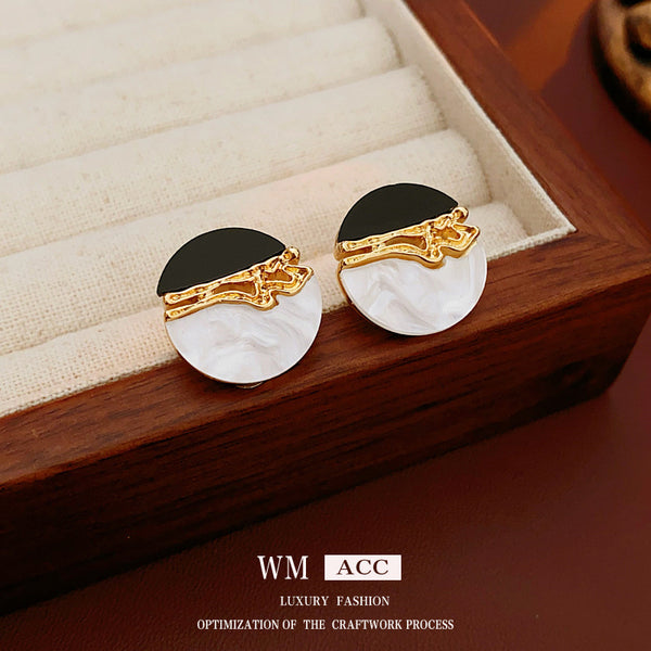 Luxurious Irregular Geometric Alloy Electroplating Earrings