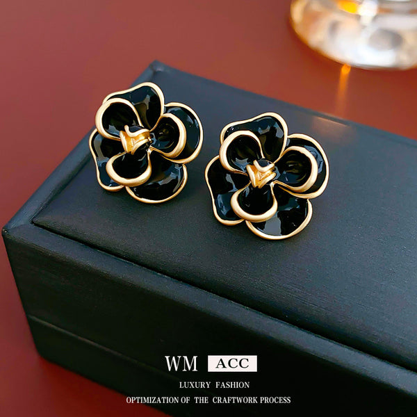 Chic Pearl Geometric Flower Alloy Pearl Inlay Earrings