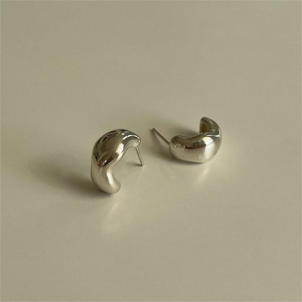 925 Sterling Silver Minimalist Flowing Water Heart Silver Handmade Stud Earrings