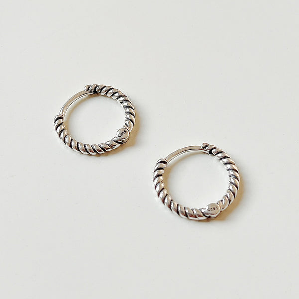 925 Sterling Silver Natural Twisted Droplet Silver Stud Earrings