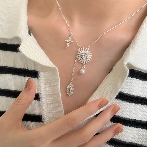 Natural Sun Geometric Silver Necklaces