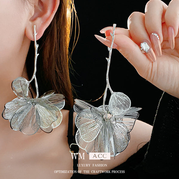 Luxurious Flower Flower Copper Electroplating Earrings