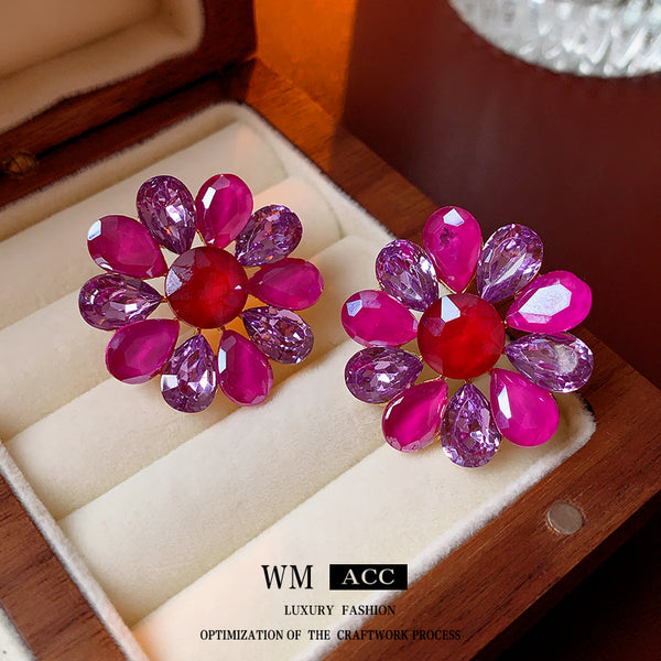 Luxurious Flower Geometric Alloy Electroplating Earrings