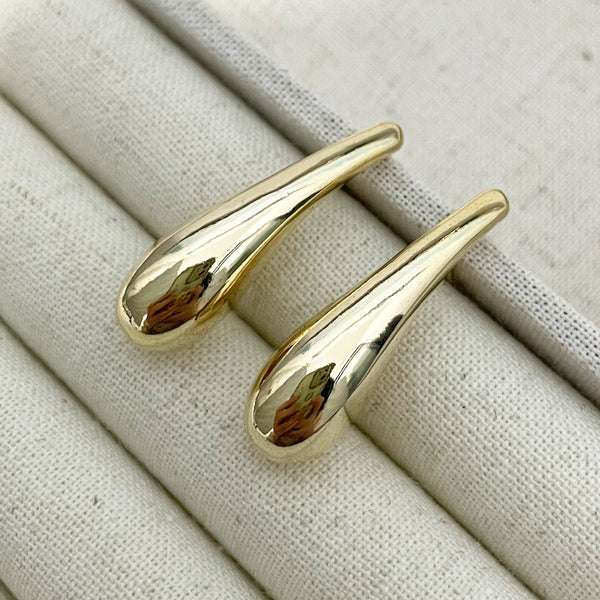 Fashion Droplet Copper Electroplating Stud Earrings